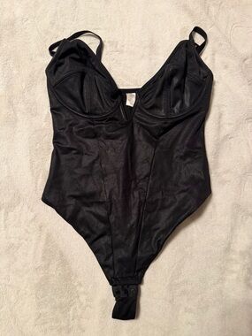 Black' One-Piece Bodysuit